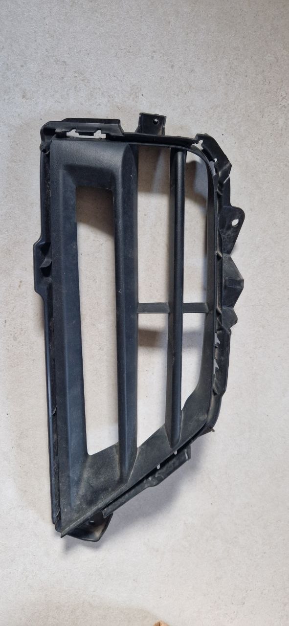 Продам решетку бампера 71156TPGA6 Honda Crv 300 MDL