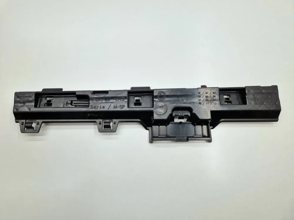Опорная планка, держатель боковой юбки, левая сторона, BMW 4 серии F32 M4 F82 51777285791 30 EUR