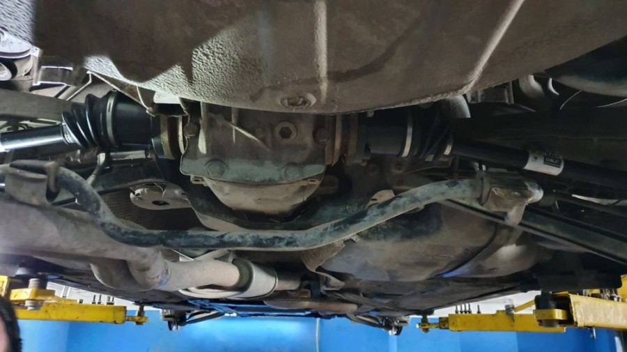 Продам приводной вал на BMW E46 2019 г., 2001 - 2