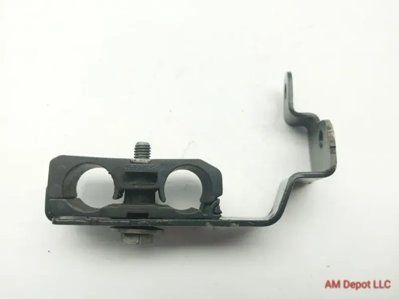 Держатель трубопровода масл. радиатора BMW 17227585324, 2020 - 2
