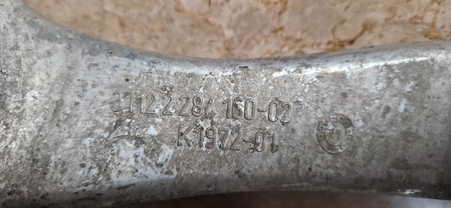 BMW Тяга с резинометаллическим шарниром правая 31122284160, 2013 - 3