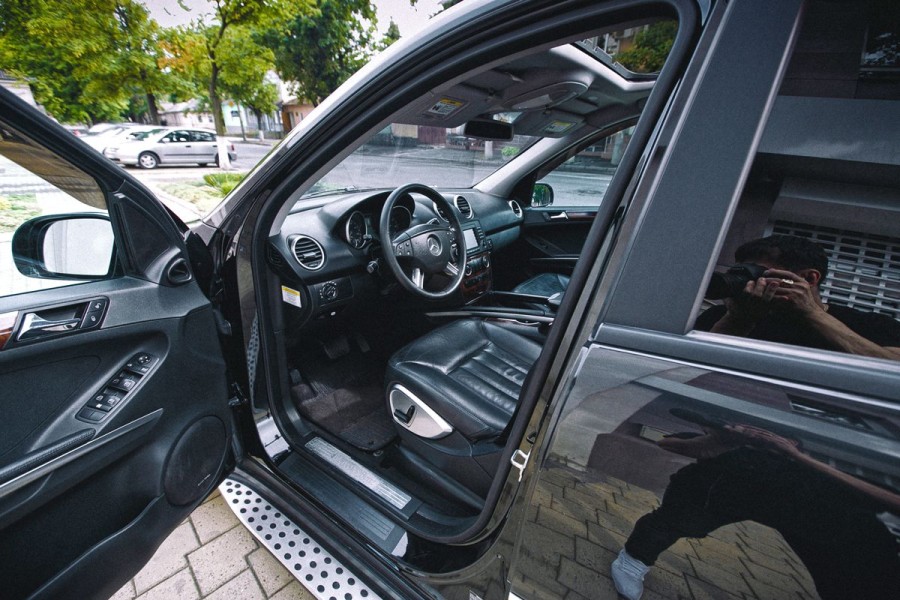 Mercedes-Benz ML500, 2006 - 10