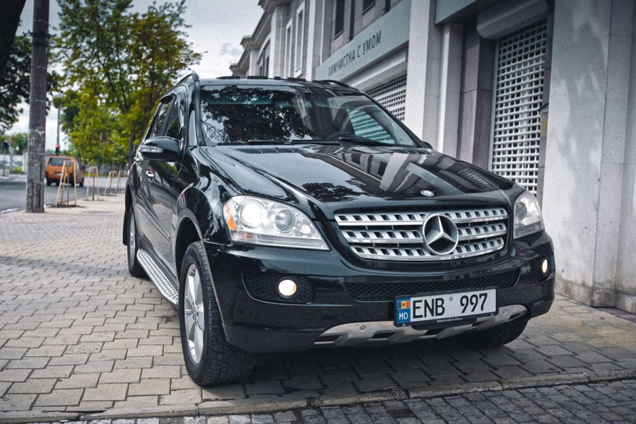 Mercedes-Benz ML500 11 300 EUR