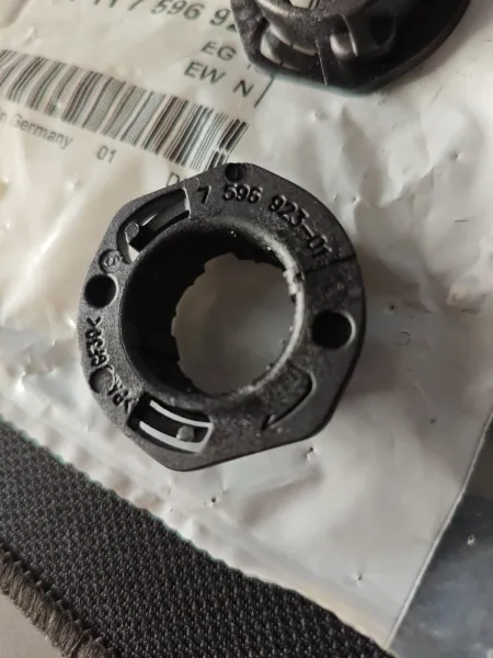 17117596923 BMW 2 3 4 Втулка кронштейна радиатора, 2020 - 3