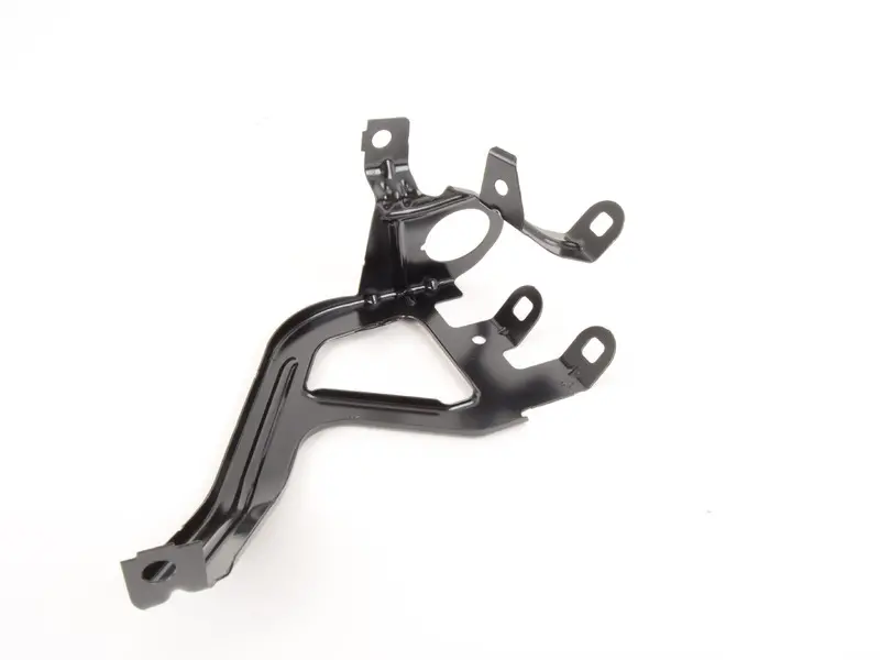 41367207210 BMW F10 F11 F18 Кронштейн крыла правый Передний