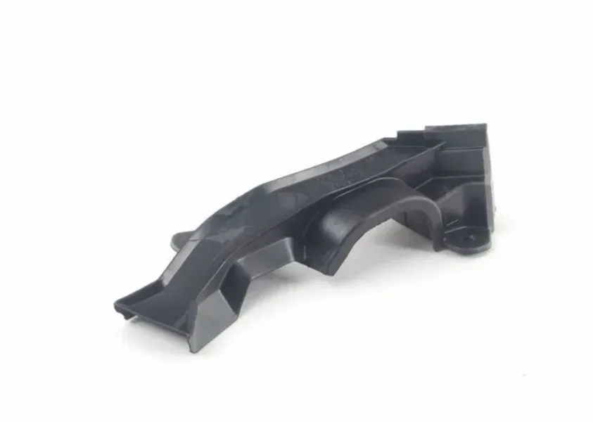 51767206569 BMW 5 6 F10 F11 F12 F13 Уплотнитель капота задний левый , 2020 - 3