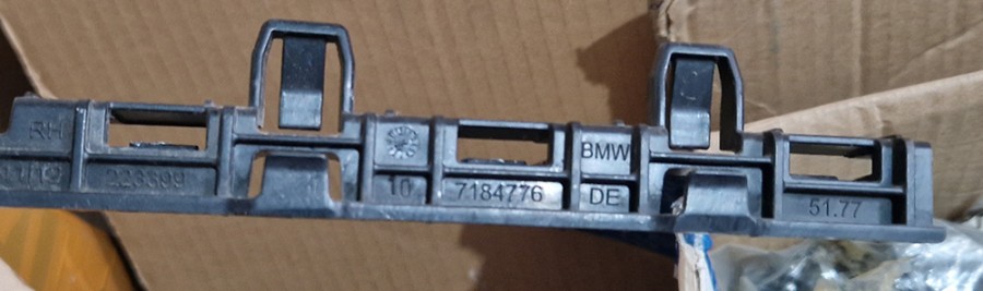 51777184776 BMW 5 F10 Накладка саласка на правый порог, 2020 - 5