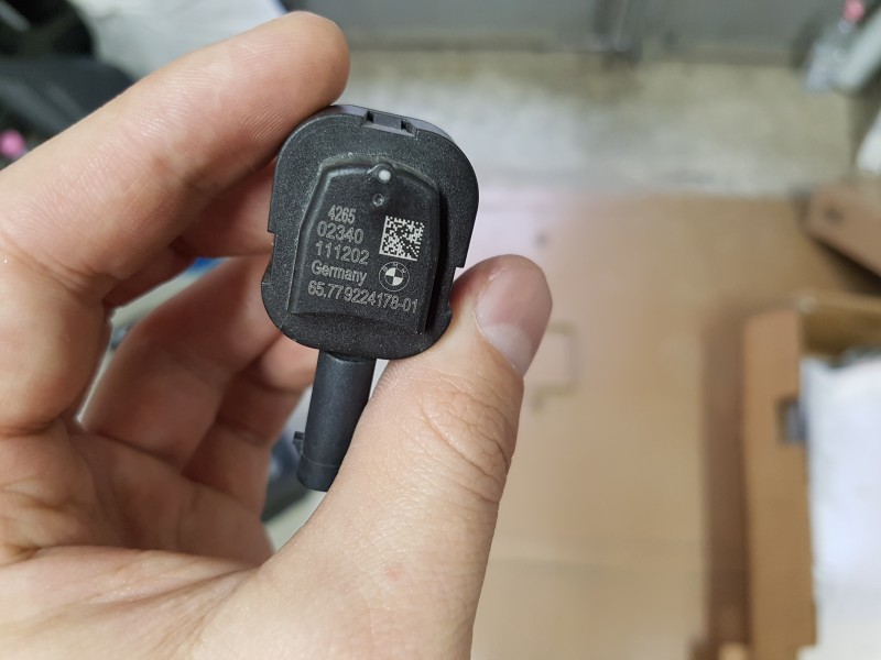 65779224178 Датчик передней двери BMW 50 EUR