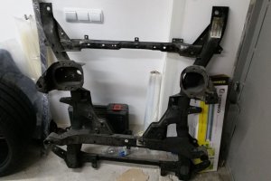 Vând 31116779357 BMW X5 LCI 2013 Балку под двигатель