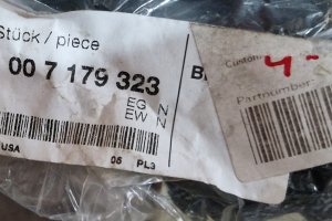 Vând 41007179323 BMW F формованная деталь для внутренней части дверного проема