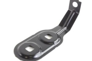 Vând 41357207208  BMW кронштейн боковой панели передний правый 4й