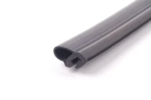 Vând 51767148342 BMW E70 E72 Уплотнитель капота передний
