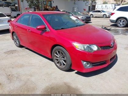 2012 TOYOTA CAMRY SE