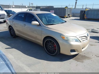 2011 TOYOTA CAMRY LE