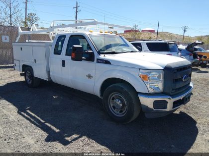2015 FORD F-350 CHASSIS XL