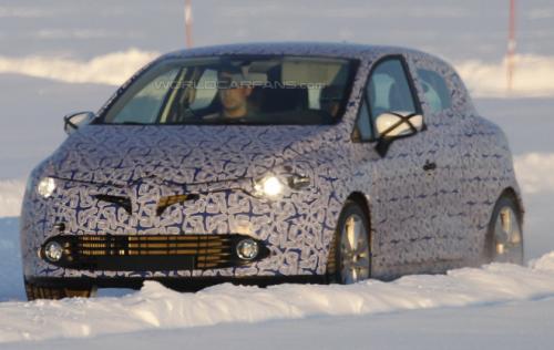 Шпионские фотографии 2014 Renault Clio Шпионские фотографии 2014 Renault Clio