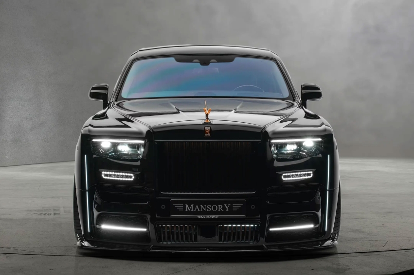 Rolls-Royce Phantom VIII от Mansory стал алмазом на колесах: люкс, углерод и 571 л.с.