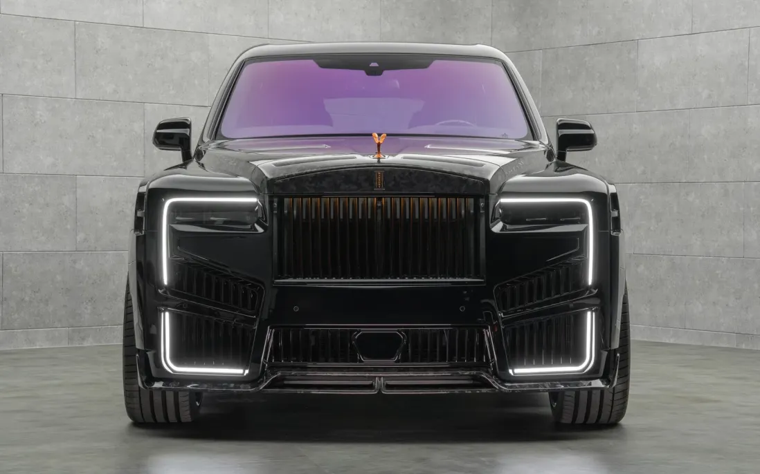 Kitsch Imperial: Mansory a dezvăluit un Cullinan cu un exces de carbon