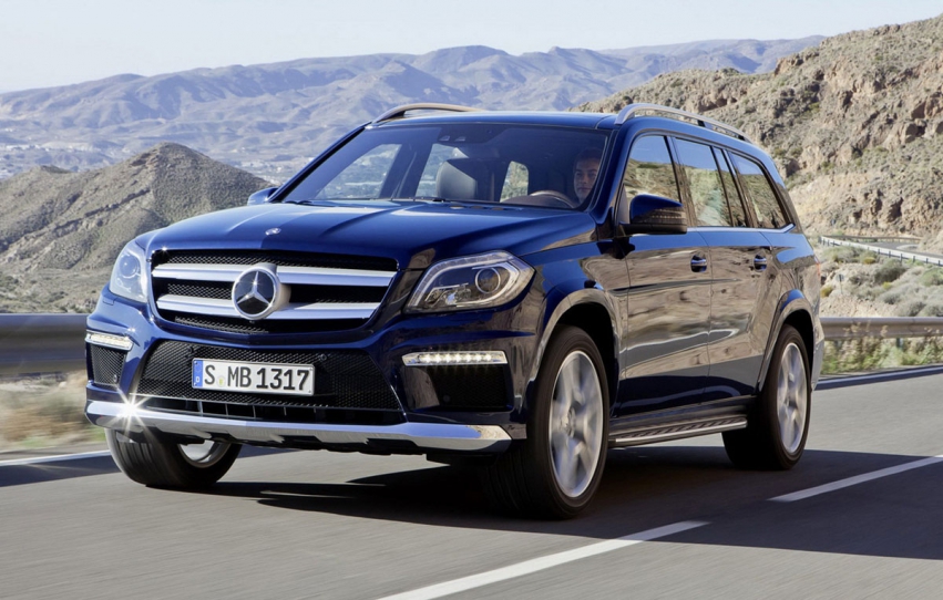 Noua generaţie Mercedes GL - primele imagini şi informaţii Noua generaţie Mercedes GL - primele imagini şi informaţii