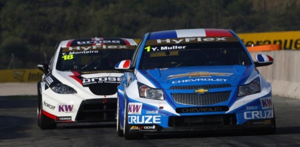 Пилоты Chevrolet выиграли обе гонки WTCC в Валенсии Пилоты Chevrolet выиграли обе гонки WTCC в Валенсии