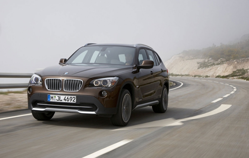 BMW X1 facelift şi M6 Cabrio vor debuta la Salonul de la New York BMW X1 facelift şi M6 Cabrio vor debuta la Salonul de la New York