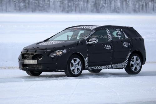 Volvo V40 “поймали” в Скандинавии Volvo V40 “поймали” в Скандинавии