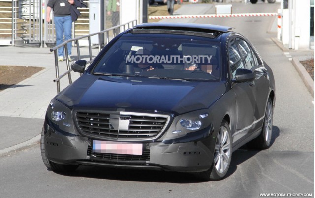 Шпионские фотографии 2013 Mercedes-Benz S-класса Шпионские фотографии 2013 Mercedes-Benz S-класса