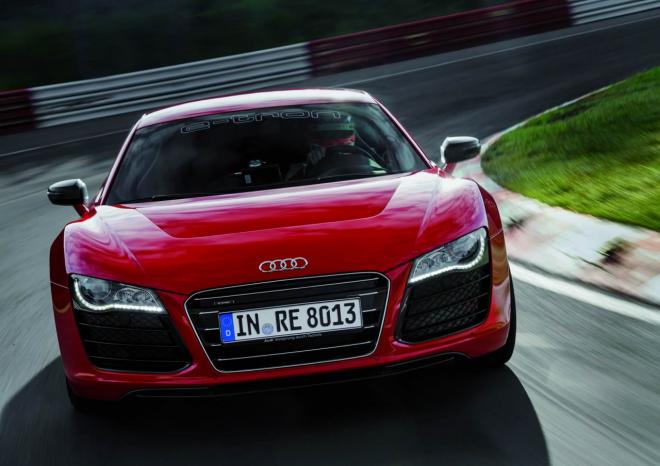 Купе Audi R8 E-Tron поставило рекорд в Нюрбургринге Купе Audi R8 E-Tron поставило рекорд в Нюрбургринге