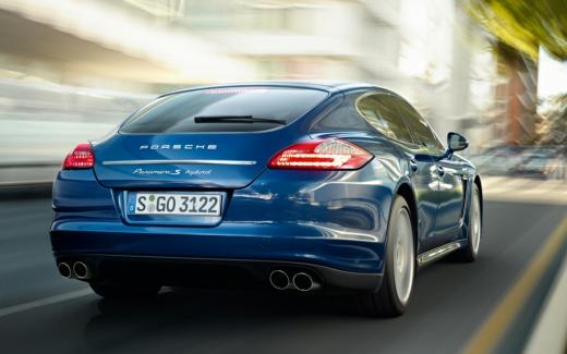 Porsche Panamera Plug-in Hybrid выпустят в середине 2013 года Porsche Panamera Plug-in Hybrid выпустят в середине 2013 года