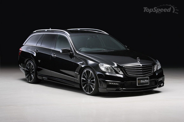 Mercedes E-Class Estate Black Bison от Wald Mercedes E-Class Estate Black Bison от Wald