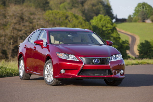Lexus представляет ES 300h Lexus представляет ES 300h