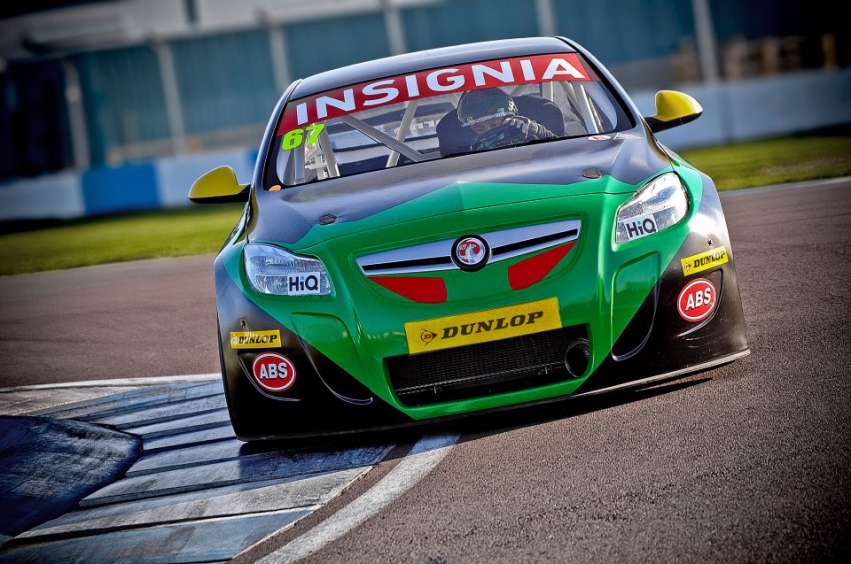 Thorney Motorsport тестируют Insignia для BTCC Thorney Motorsport тестируют Insignia для BTCC