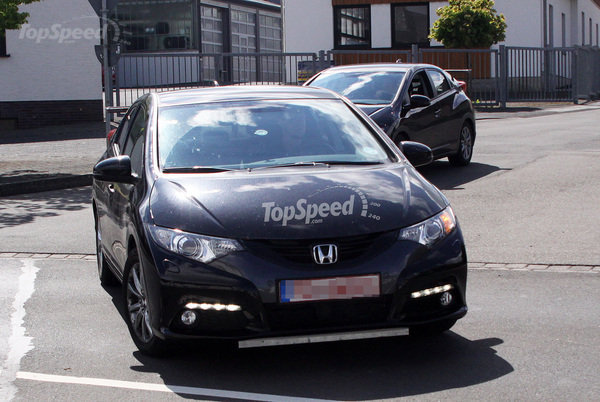 В объективы камер попала Honda Civic Type-R В объективы камер попала Honda Civic Type-R