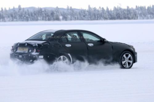 Фото 2014 Mercedes C-Class во время зимних тестов Фото 2014 Mercedes C-Class во время зимних тестов