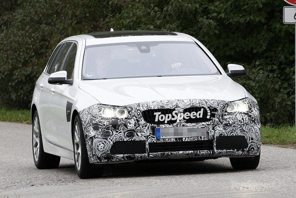 BMW Touring 5-серии замечен на тестах BMW Touring 5-серии замечен на тестах