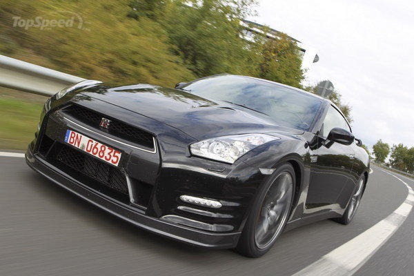 Nissan GT-R модельного ряда 2014 года Nissan GT-R модельного ряда 2014 года