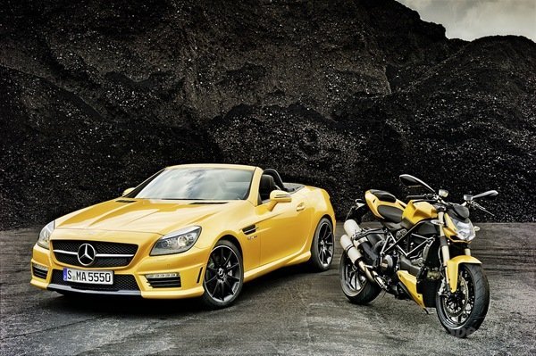Ducati выкрасили в жёлтый Mercedes SLK 55 Ducati выкрасили в жёлтый Mercedes SLK 55