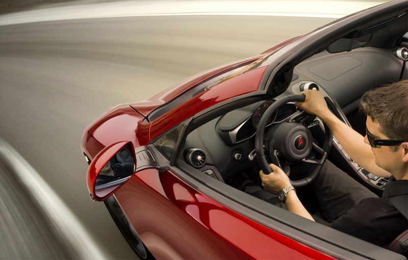McLaren MP4-12C Spider: primul teaser McLaren MP4-12C Spider: primul teaser