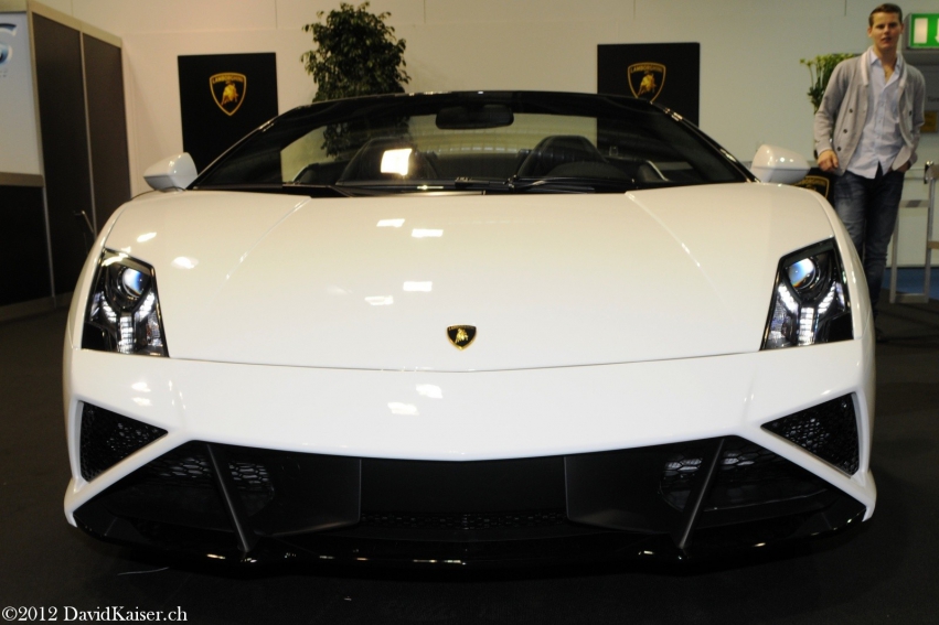 Первые “живые” фото нового Lamborghini Gallardo Первые “живые” фото нового Lamborghini Gallardo