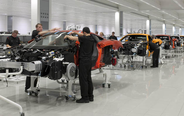 Новый суперкар McLaren будет оснащен cистемой KERS Новый суперкар McLaren будет оснащен cистемой KERS