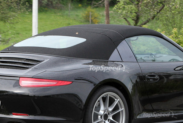 Porsche 911 Targa попадает в объёктивы камер Porsche 911 Targa попадает в объёктивы камер