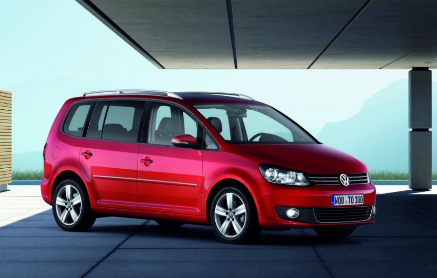 Volkswagen Touran va fi mai uşor şi mai eficient din 2014 Volkswagen Touran va fi mai uşor şi mai eficient din 2014