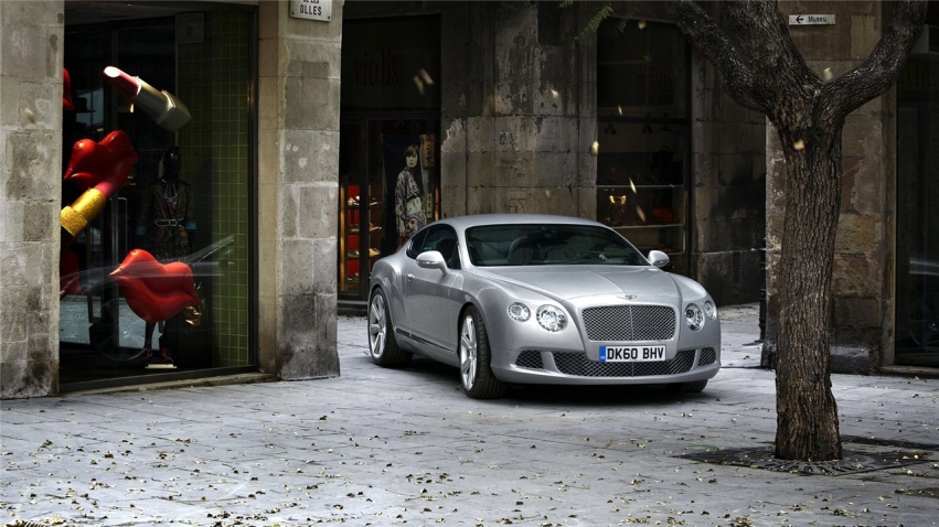 Bentley сообщила стоимость «бюджетного» купе Continental GT Bentley сообщила стоимость «бюджетного» купе Continental GT