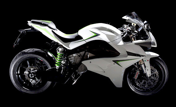 Спортбайк CRP Energica появится на европейском рынке в 2014 году Спортбайк CRP Energica появится на европейском рынке в 2014 году