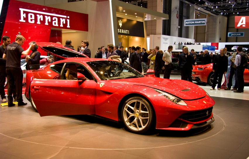 GENEVA 2012 LIVE: Ferrari F12 Berlinetta a fascinat întregul salon elveţian GENEVA 2012 LIVE: Ferrari F12 Berlinetta a fascinat întregul salon elveţian