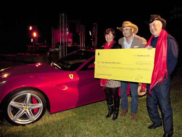 Первый Ferrari F12 Berlinetta был продан за рекордную сумму Первый Ferrari F12 Berlinetta был продан за рекордную сумму