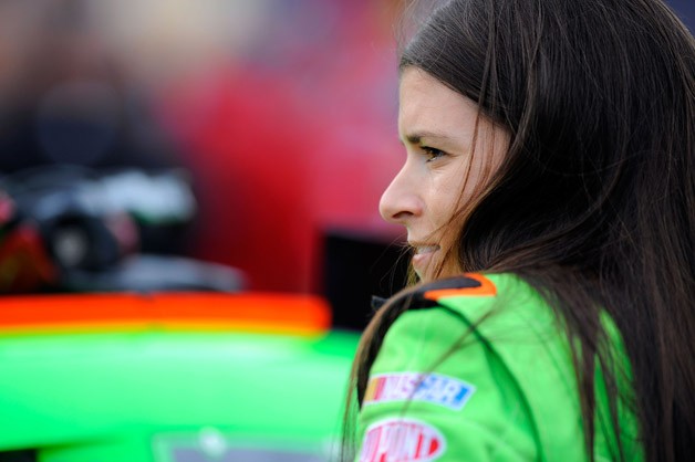 Даника Патрик дебютирует в NASCAR Даника Патрик дебютирует в NASCAR