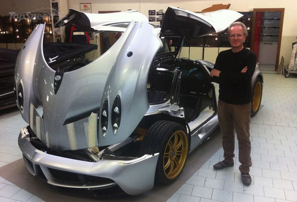 Pagani представила первый заказной суперкар Huayra Pagani представила первый заказной суперкар Huayra