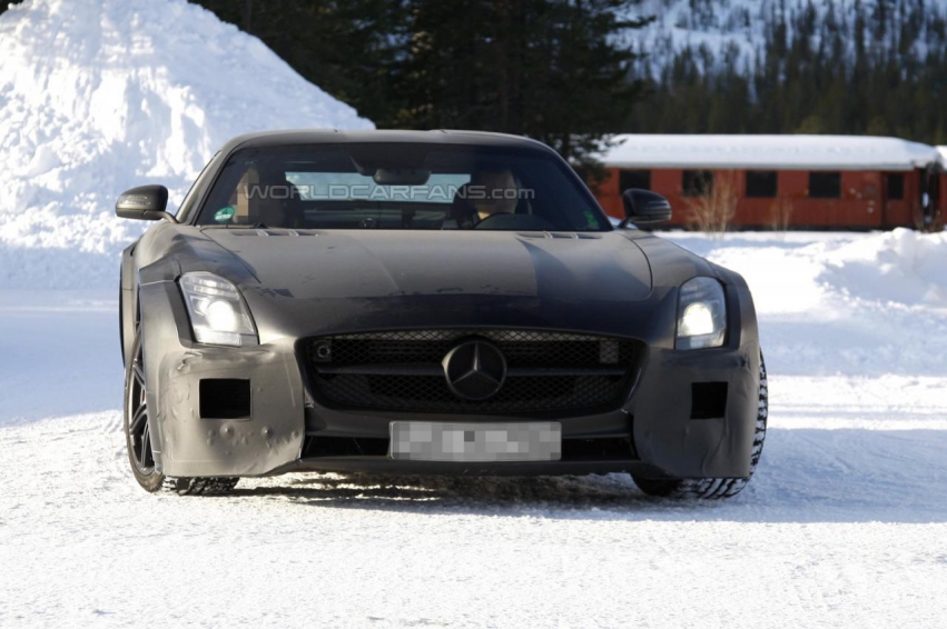 Шпионские фотографии Mercedes SLS AMG Black Series Шпионские фотографии Mercedes SLS AMG Black Series