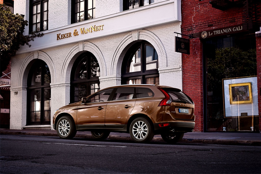 Кроссовер Volvo XC60 будет официально представлен в Женеве Кроссовер Volvo XC60 будет официально представлен в Женеве